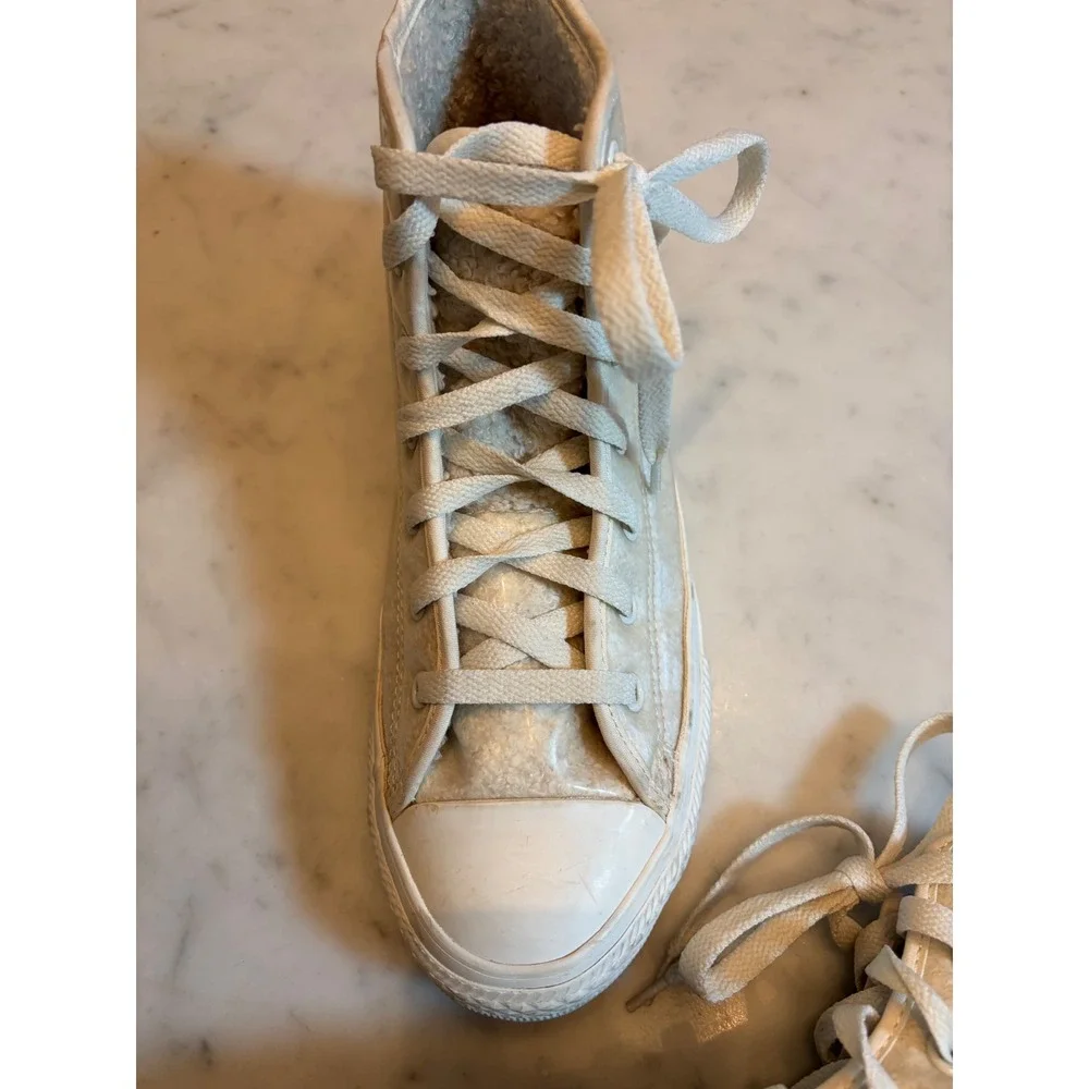Converse Chuck Taylor Back to School Sherpa Lined Translucent Junior 6